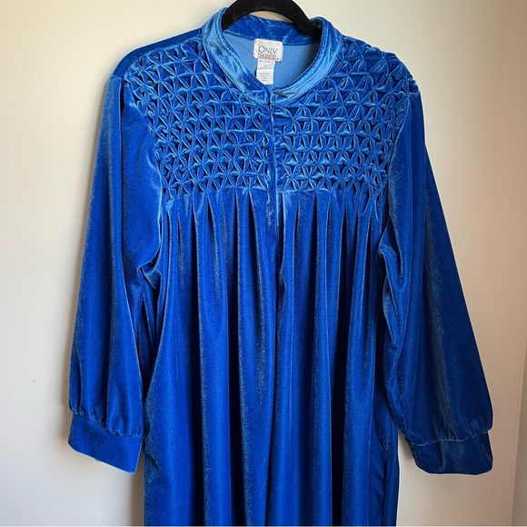Only Necessities Velvet Blue Nightgown - Size 1X - Picture 1 of 10